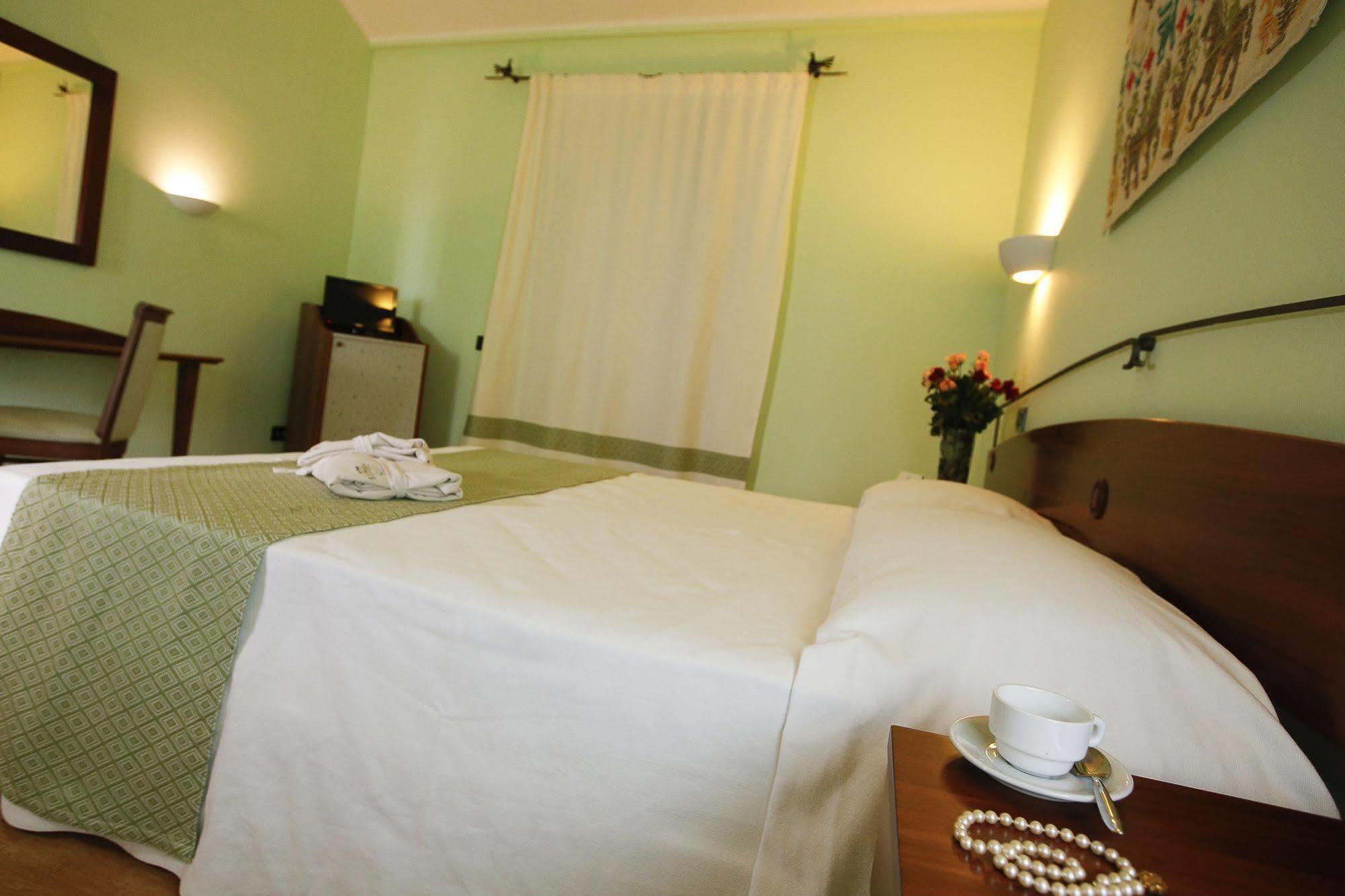 Sardegna Termale Hotel&Spa ซาร์ดารา ภายนอก รูปภาพ